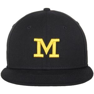 Jordan Brand Michigan Wolverines Navy Head Coach's Wool Fitted Hat - size 7